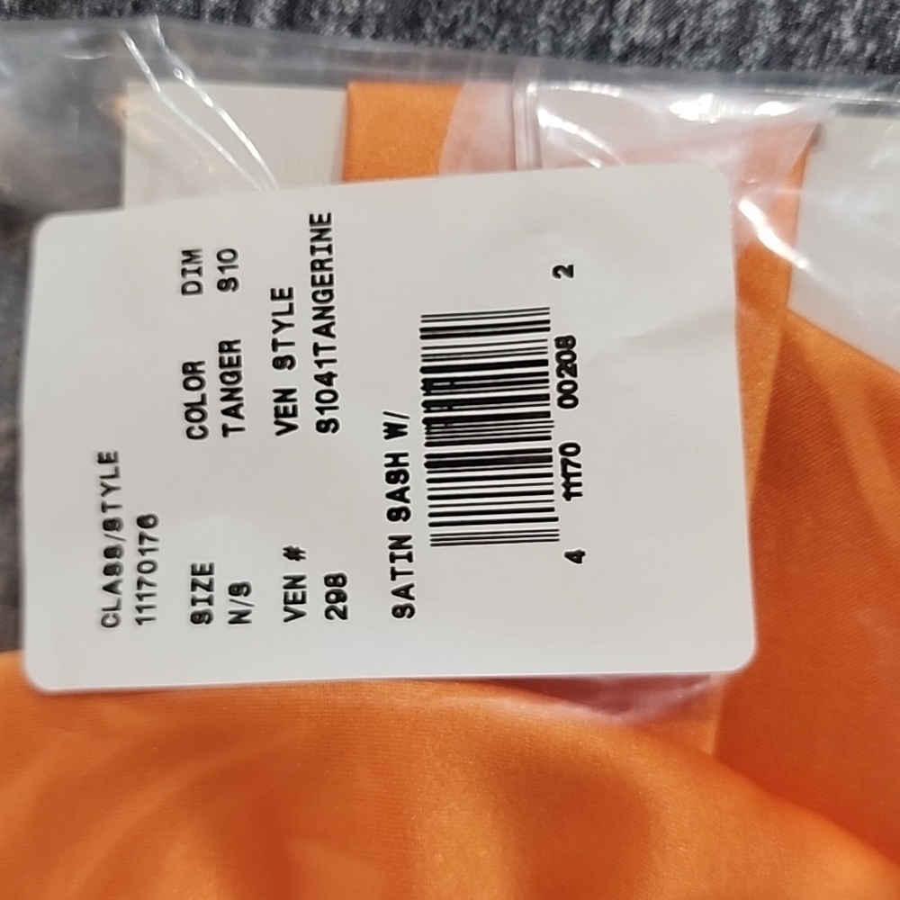 Never used - Picture 2 of 3